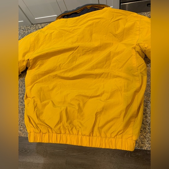 Cabelas yellow jacket size medium - Picture 8 of 12